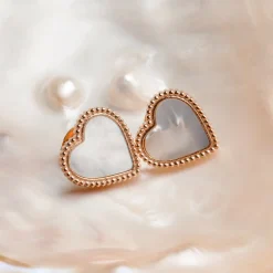 Amorance Earrings