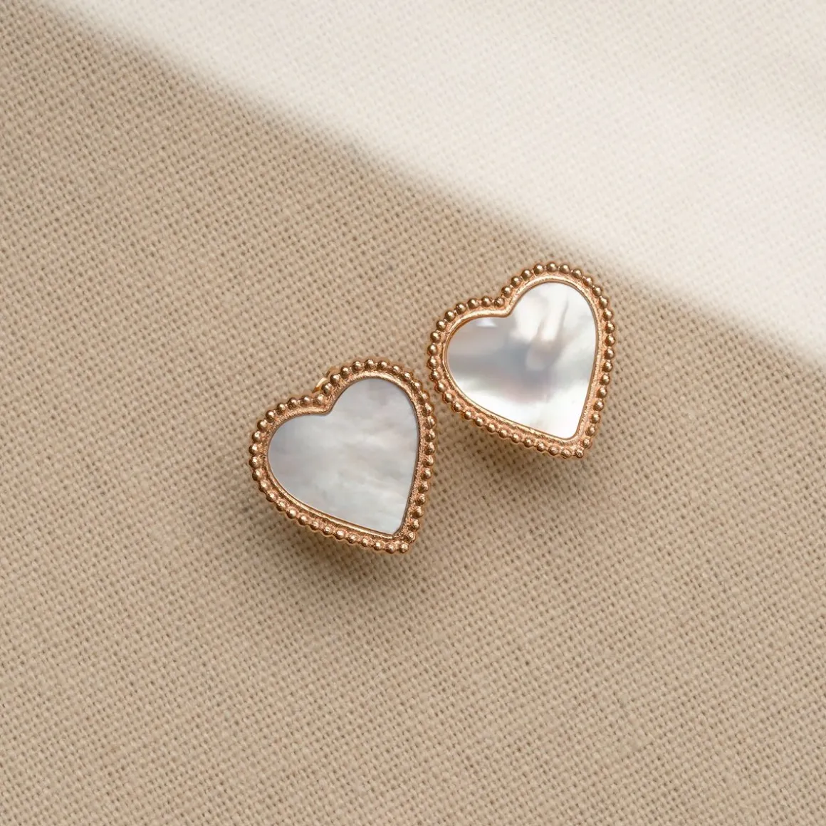 Amorance Earrings