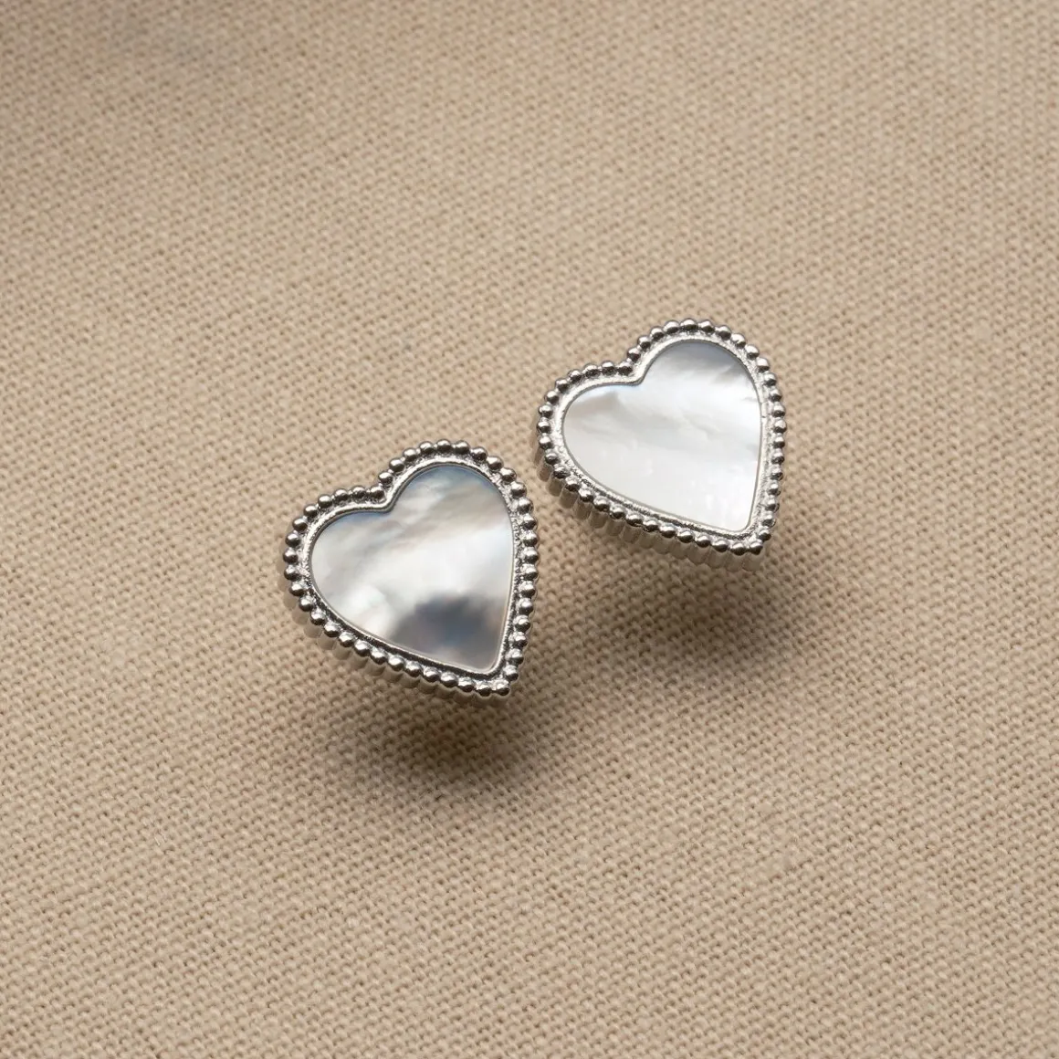 Amorance Earrings