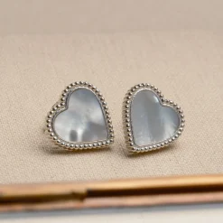 Amorance Earrings