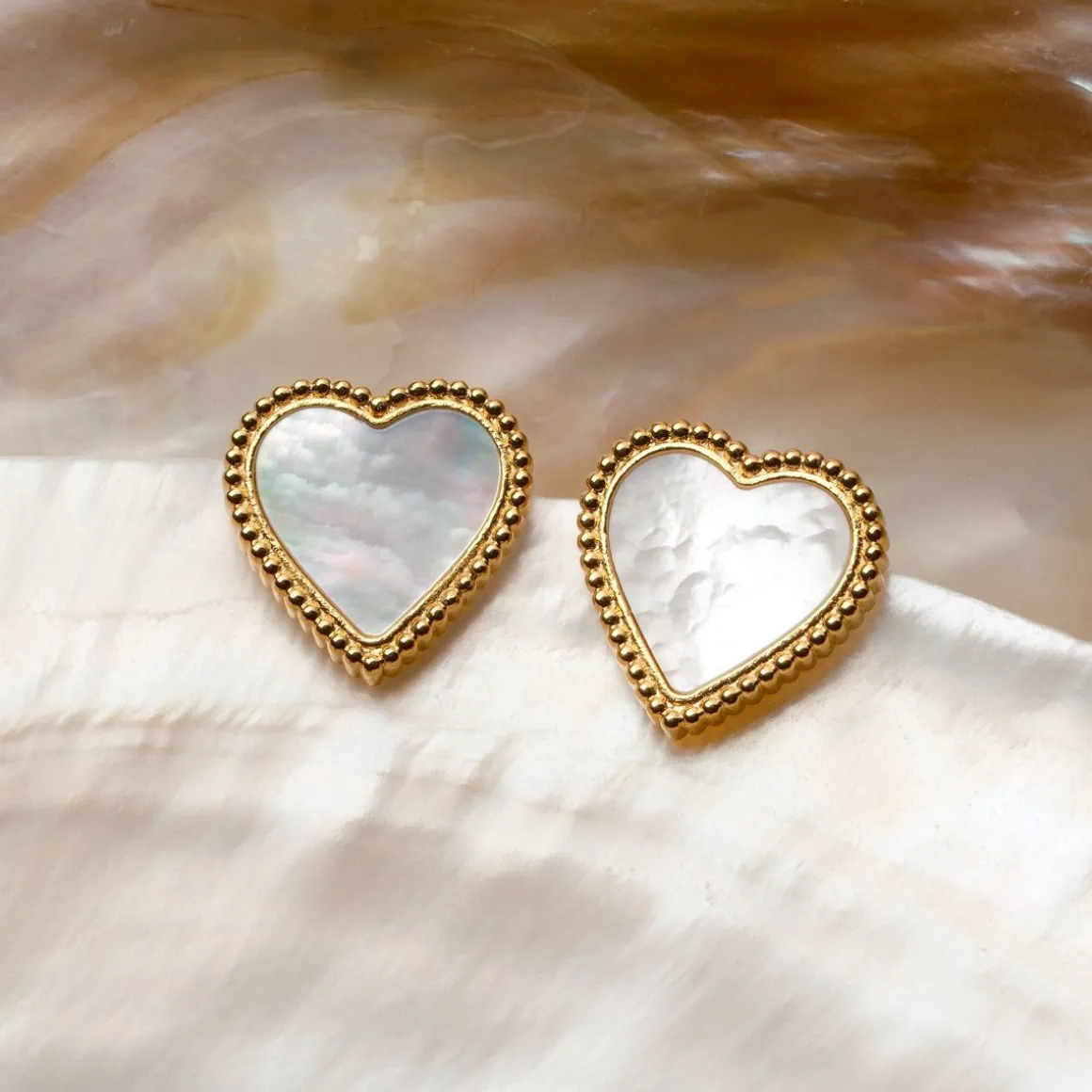 Amorance Earrings