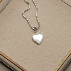 Amorance Necklace