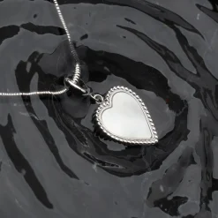 Amorance Necklace
