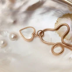 Amorance Necklace