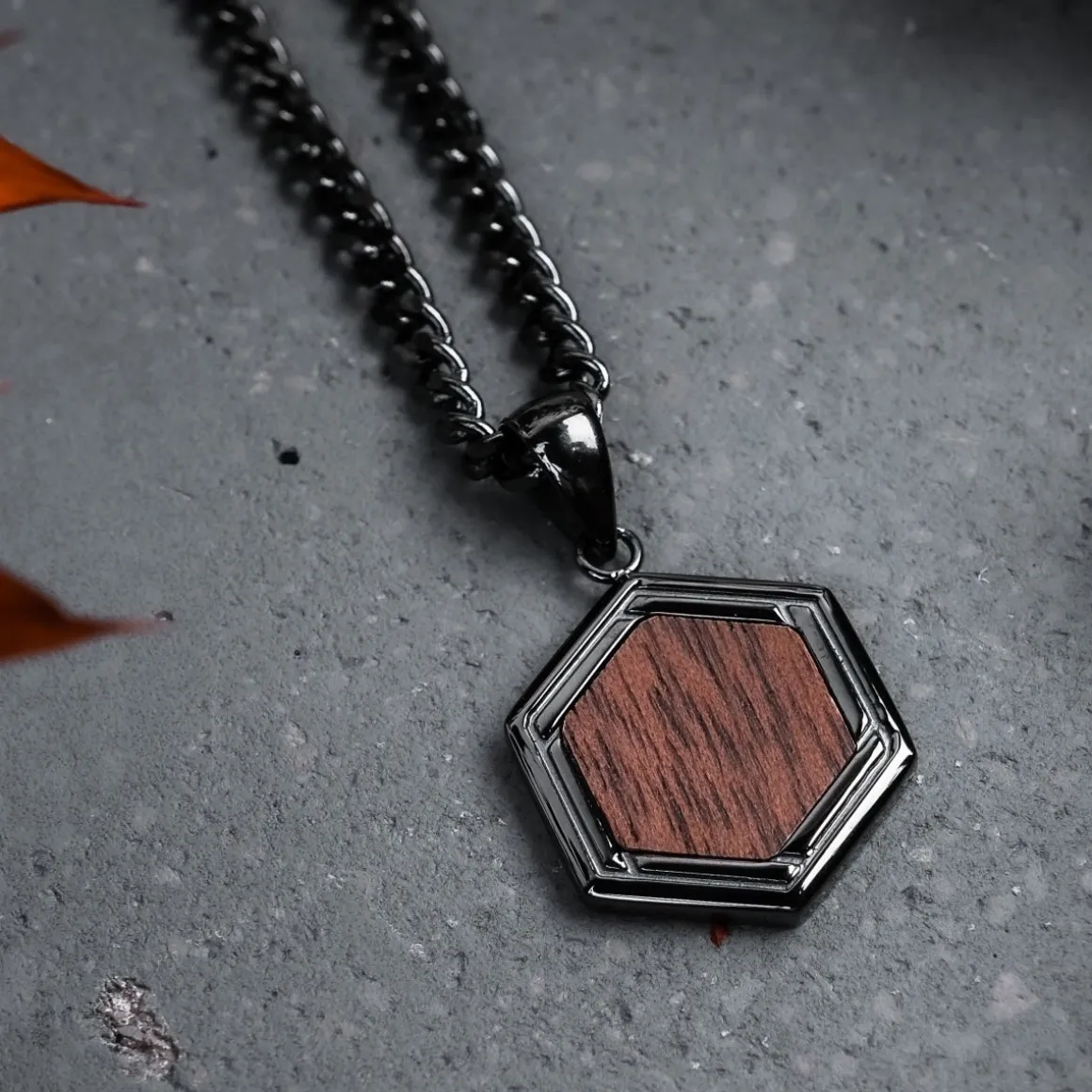 Axis Necklace