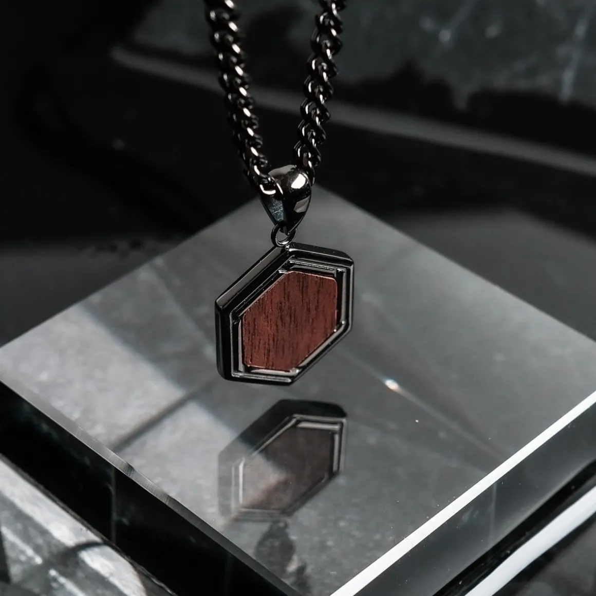 Axis Necklace
