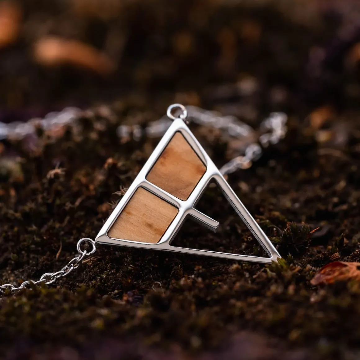 Chiaroscuro Necklace