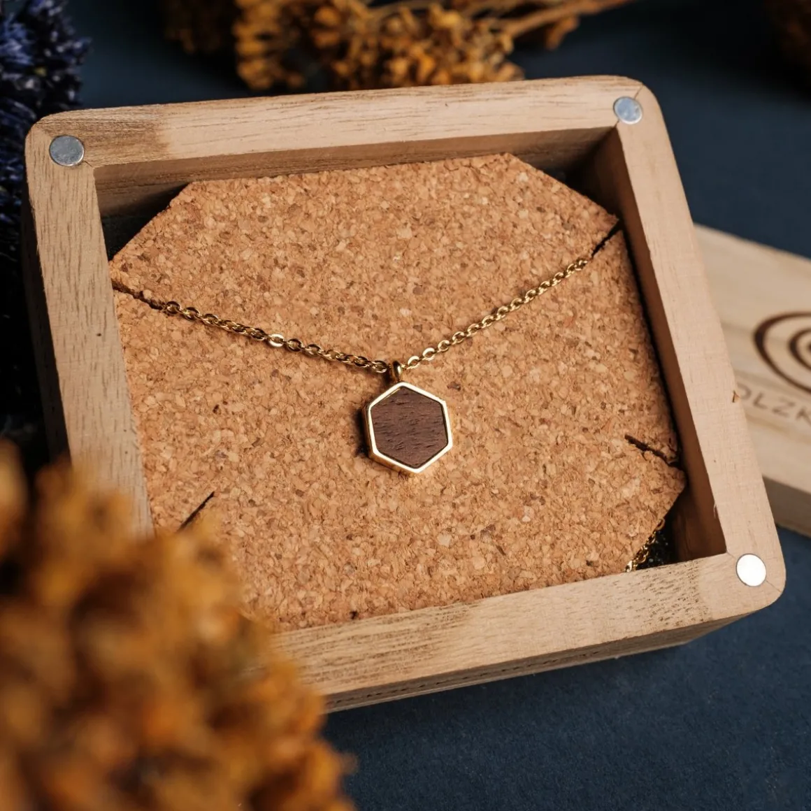 Facade Necklace