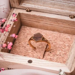 Facade Ring