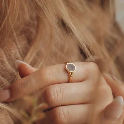 Facade Ring