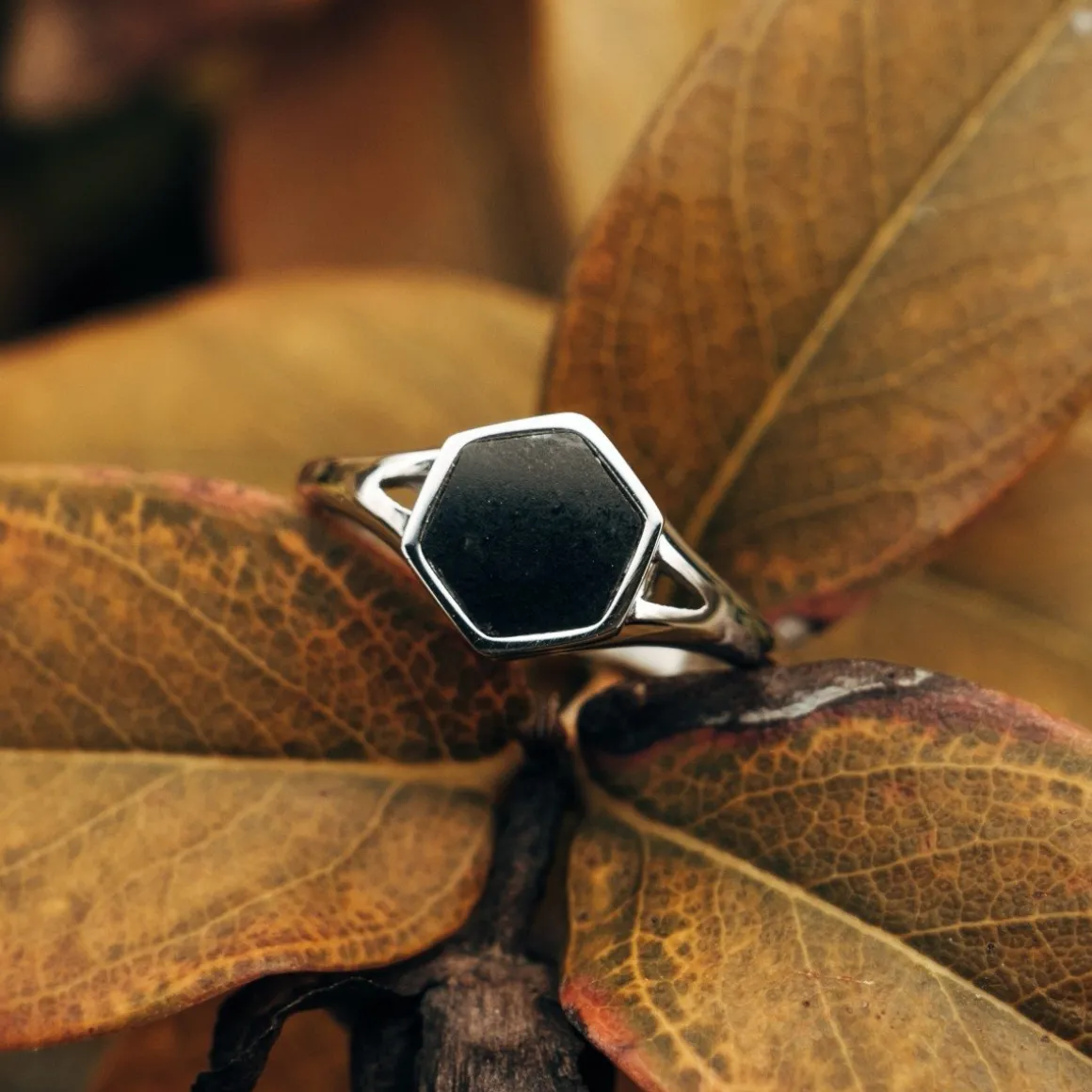 Facade Ring