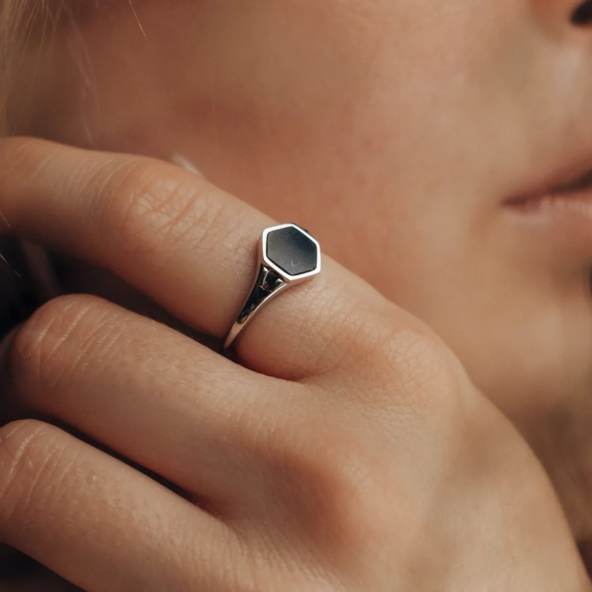 Facade Ring