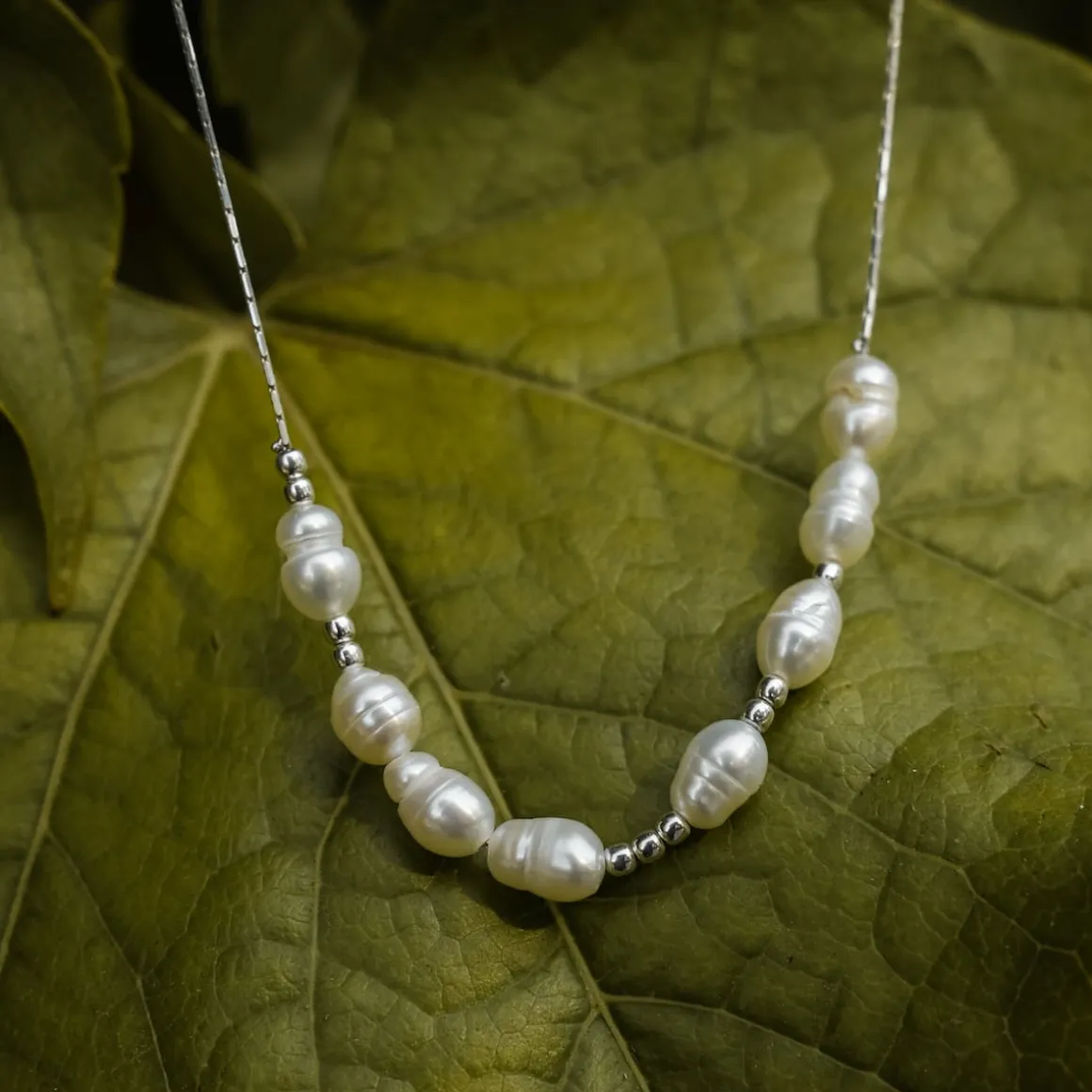 Familytie Necklace