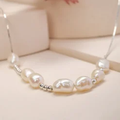 Familytie Necklace