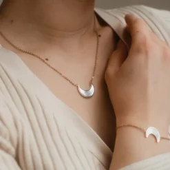 Hue Necklace