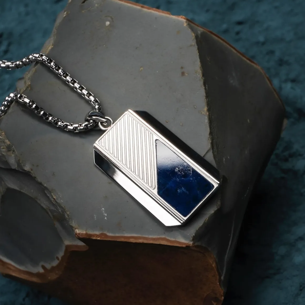Ionic Necklace