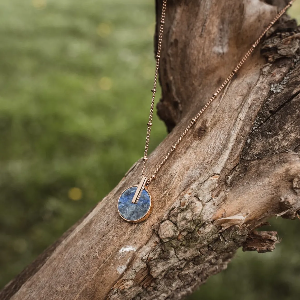 Opacity Necklace