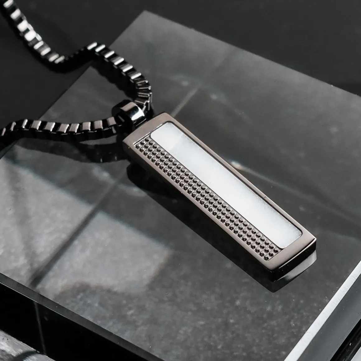 Planarity Necklace