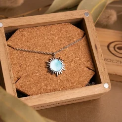 Shade Necklace