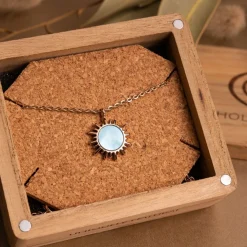 Shade Necklace