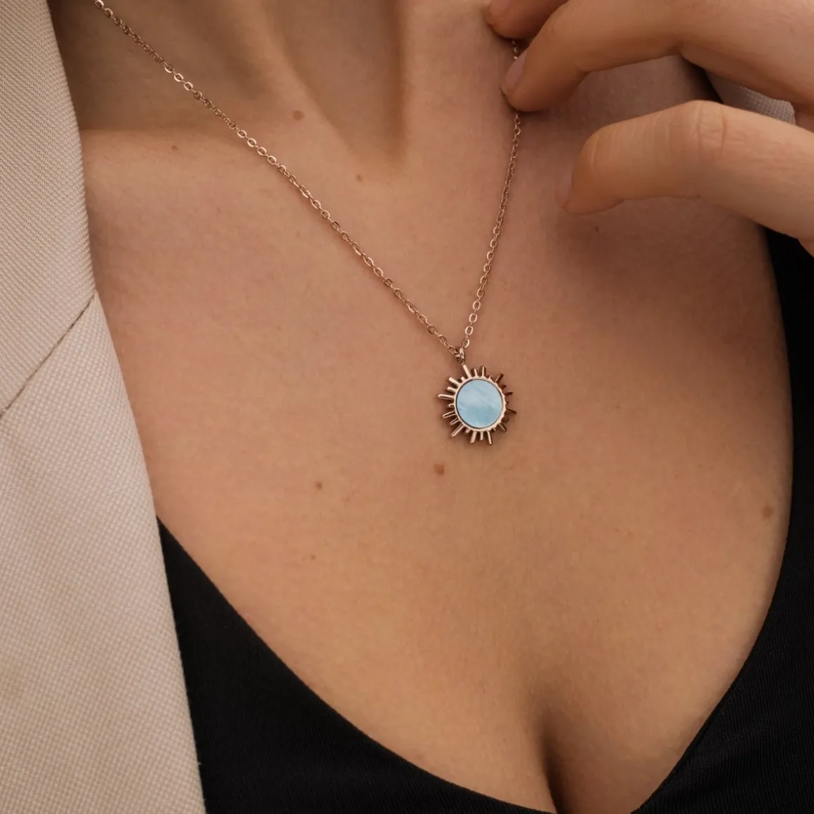 Shade Necklace