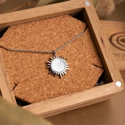 Shade Necklace