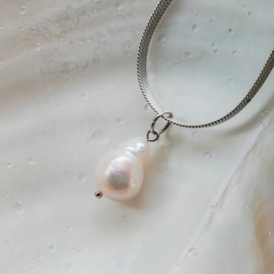 SUMMERSWEET NECKLACE