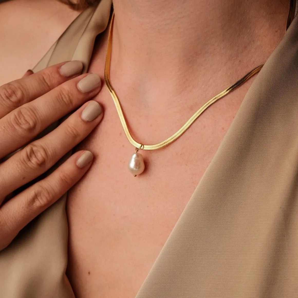 SUMMERSWEET NECKLACE