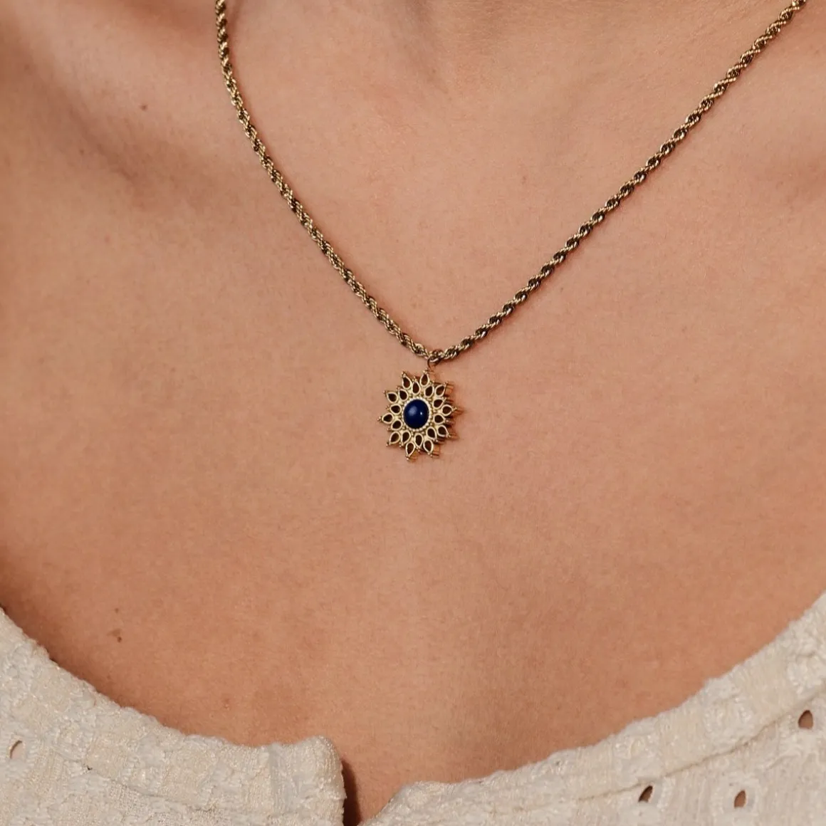 SUNCATCHER NECKLACE