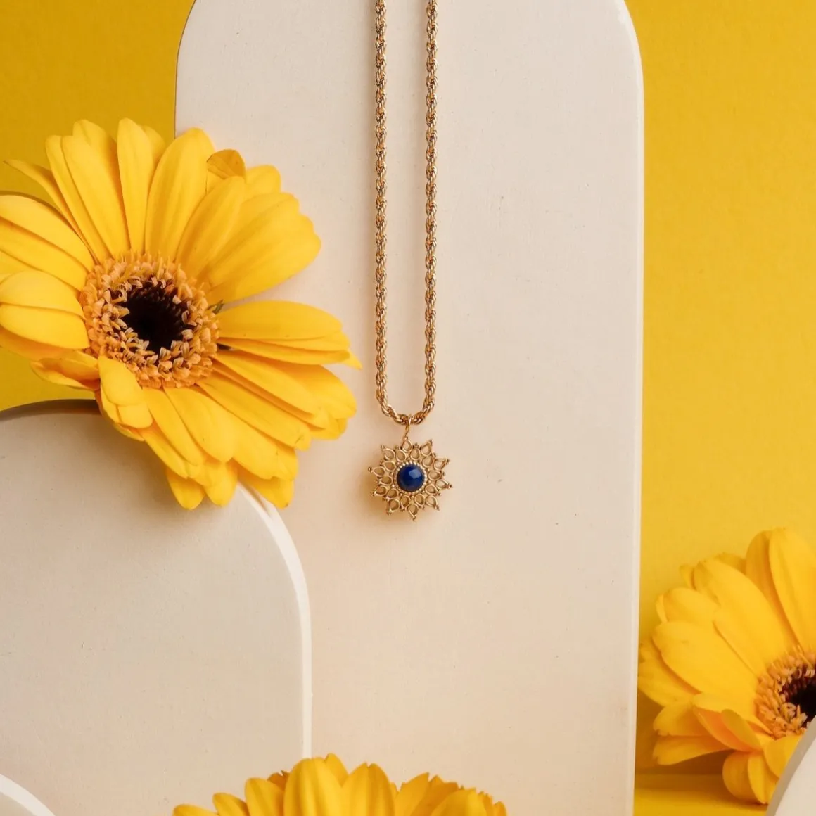 SUNCATCHER NECKLACE