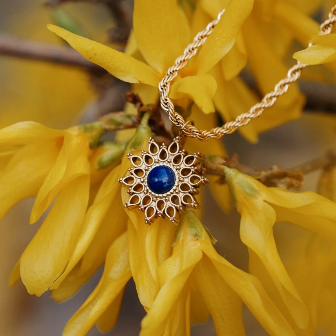 SUNCATCHER NECKLACE