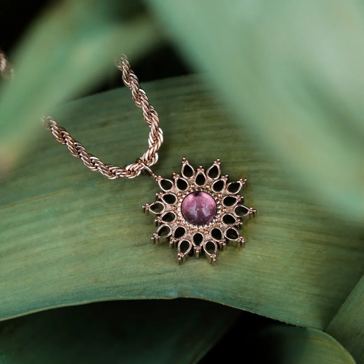 SUNCATCHER NECKLACE