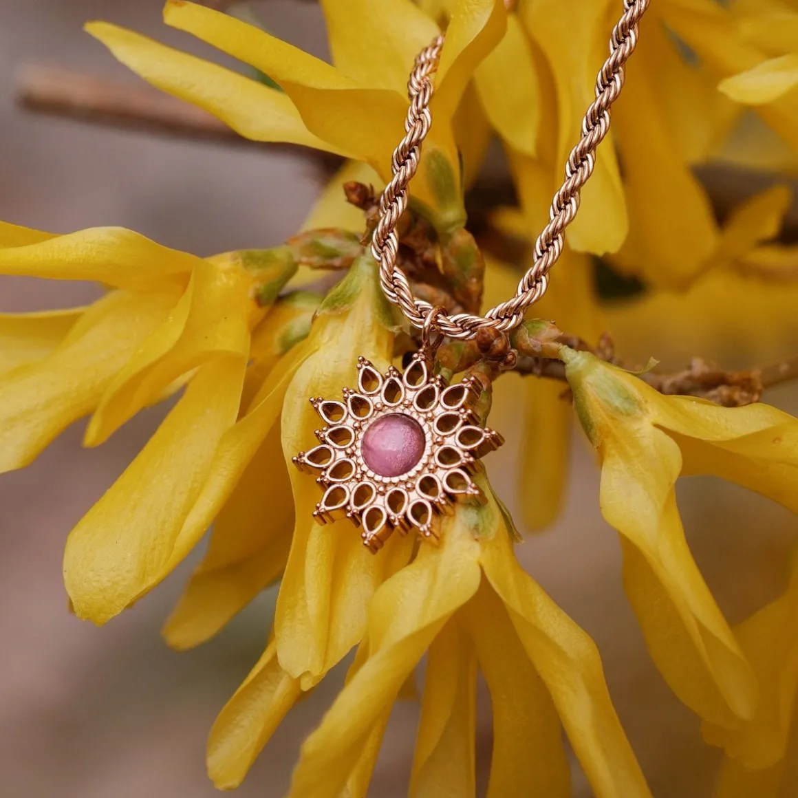 SUNCATCHER NECKLACE